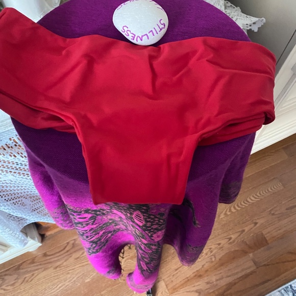 Fused Hawaii Kona bikini bottom ”Red Lava” Medium - Picture 6 of 8